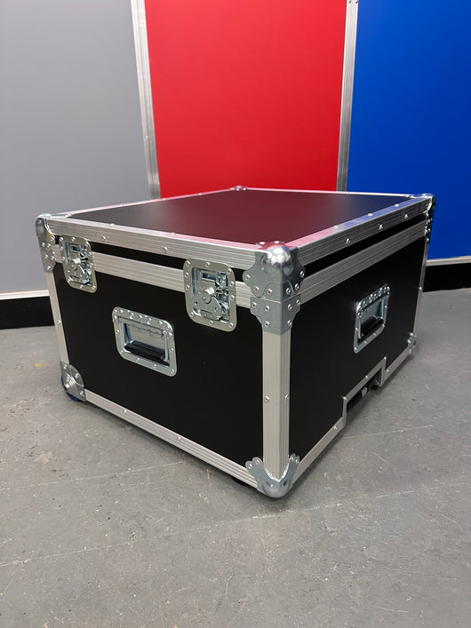 Ref. 1 Lightweight Heavy Duty Case with Pull Along Handle i/d 565 x 660 x 340