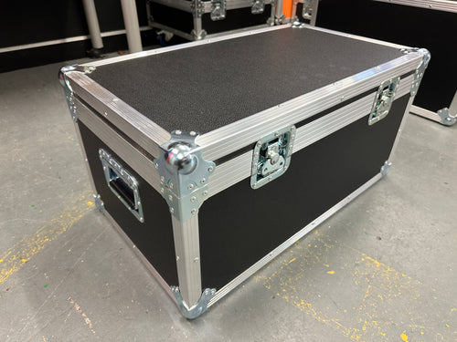 Ref. 5 Heavy Duty case. i/d W725mm x D405 x H370.